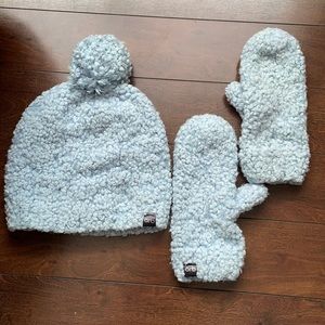 Orb Toque and Mitten Set